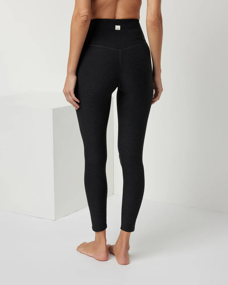 Legging Clean Elevation